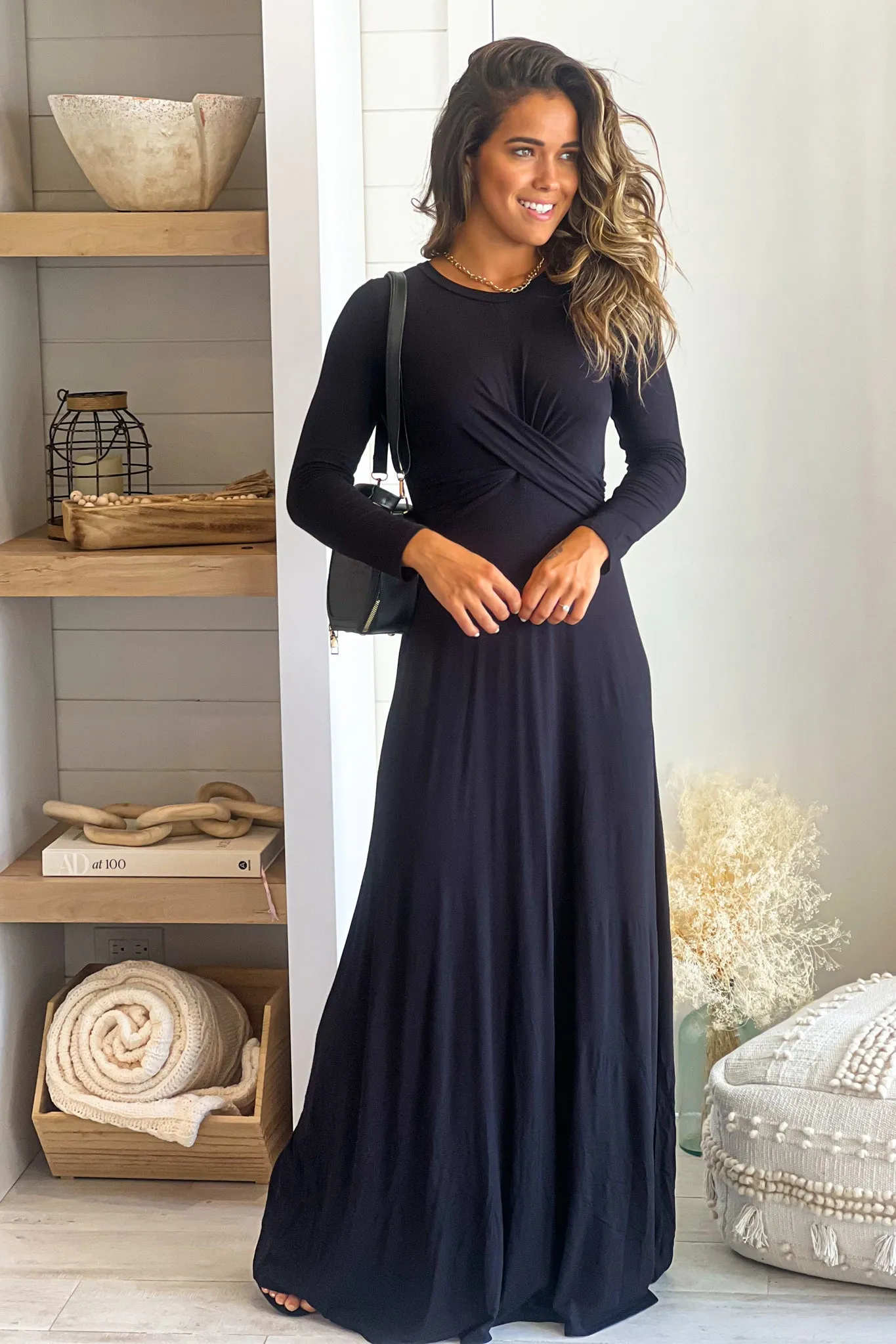 Black Maxi Dress With Long Sleeves And Twisted Front