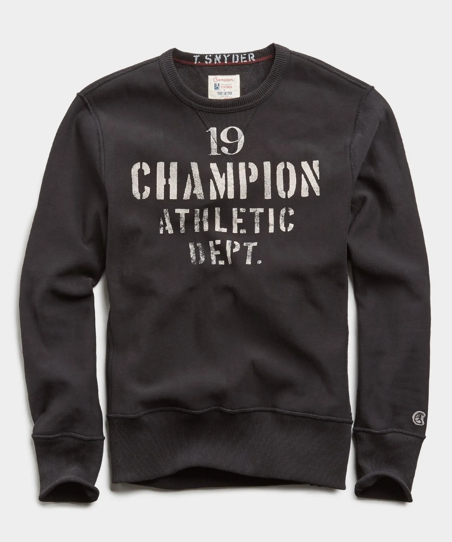 Champion 19 Athletic Dept. Sweatshirt in Blacktop