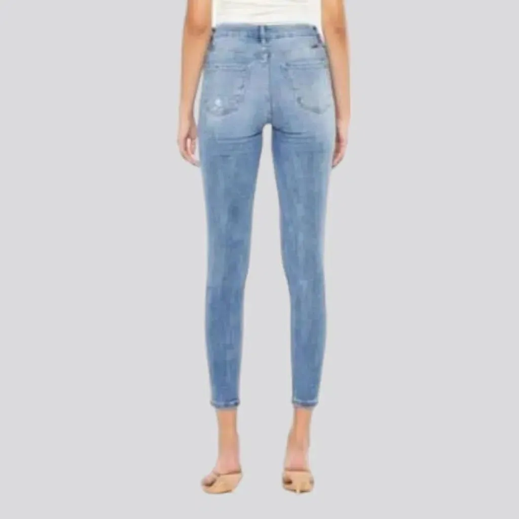 High-waist women's light-wash jeans