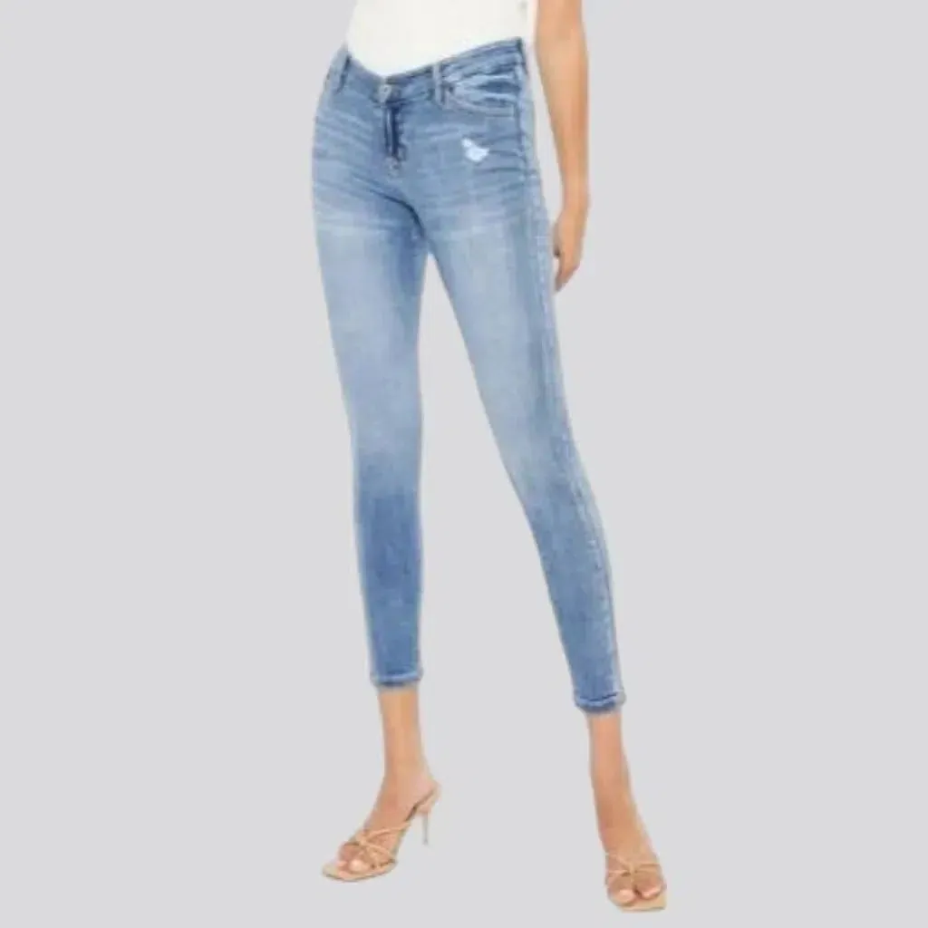 High-waist women's light-wash jeans