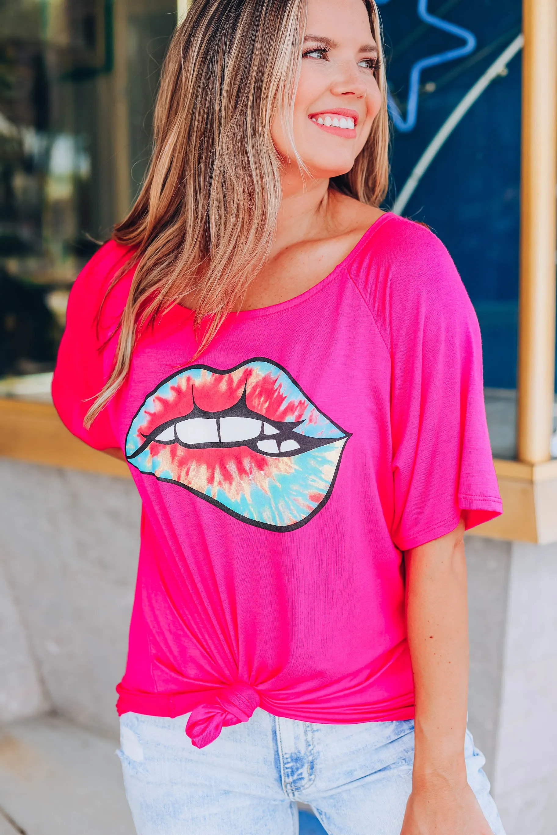 Hippie Lippie Graphic Tee