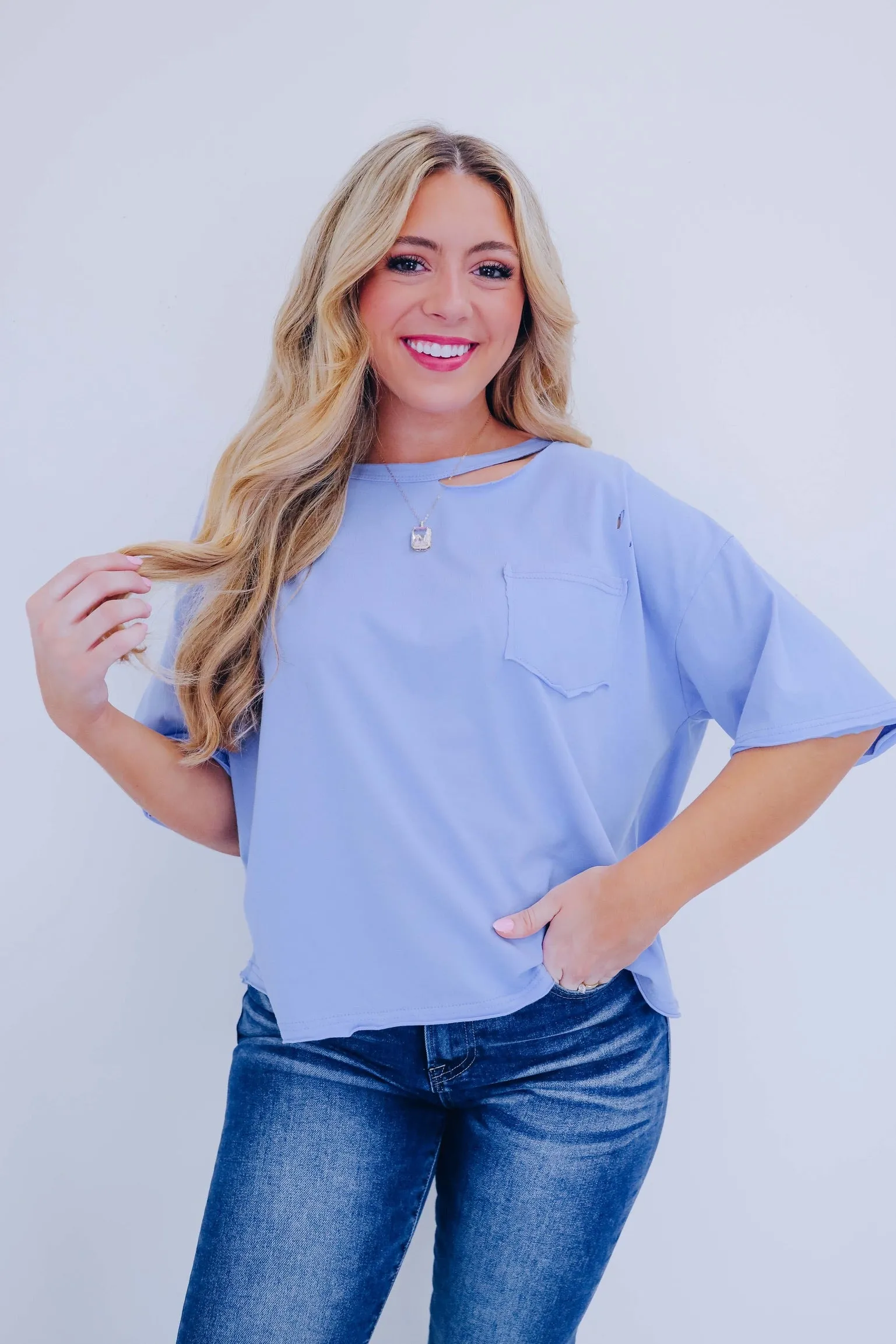 Pelia Distressed Pocketed Crop Tee - Blue