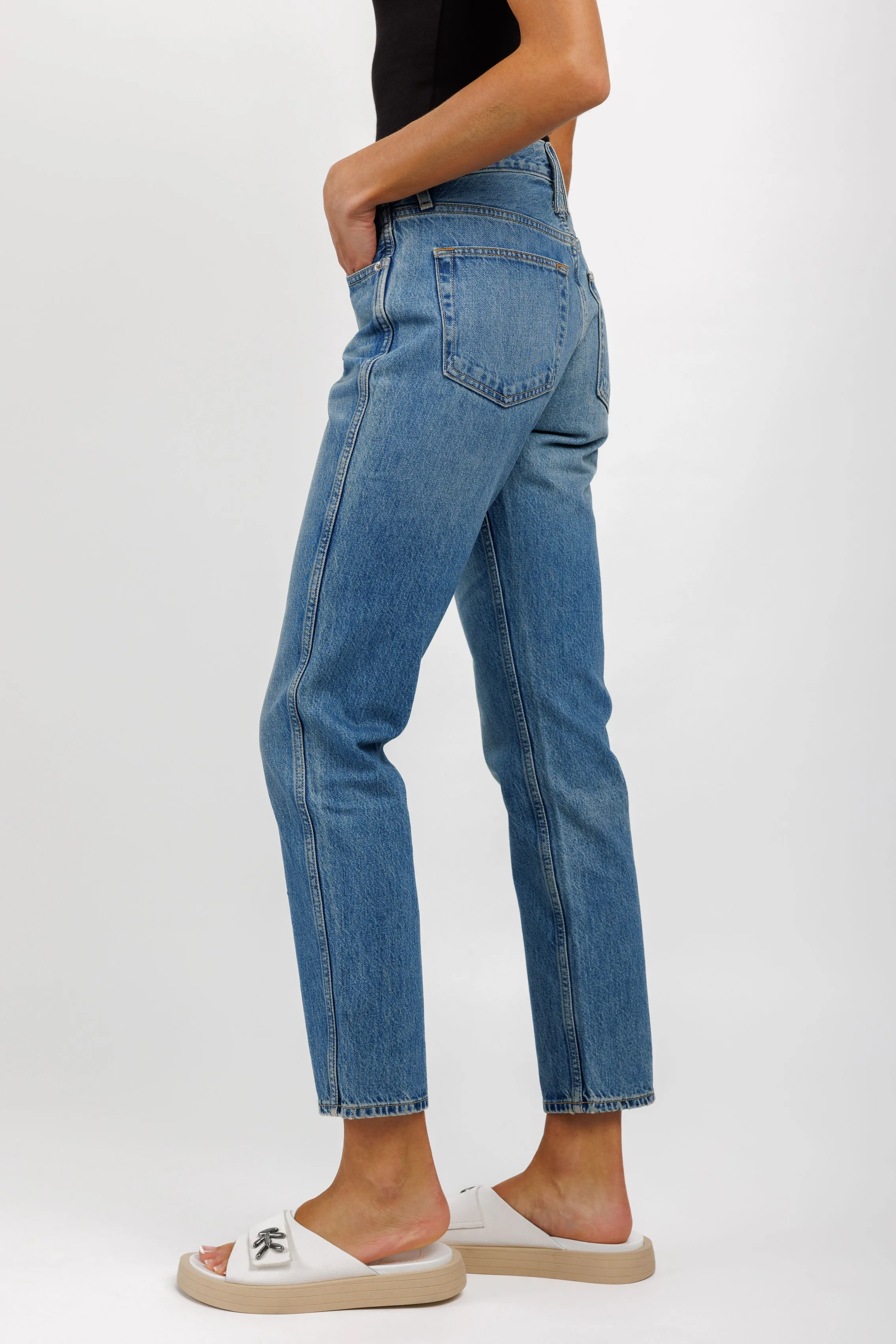 Virginia Slim Jeans in Pay No Mind