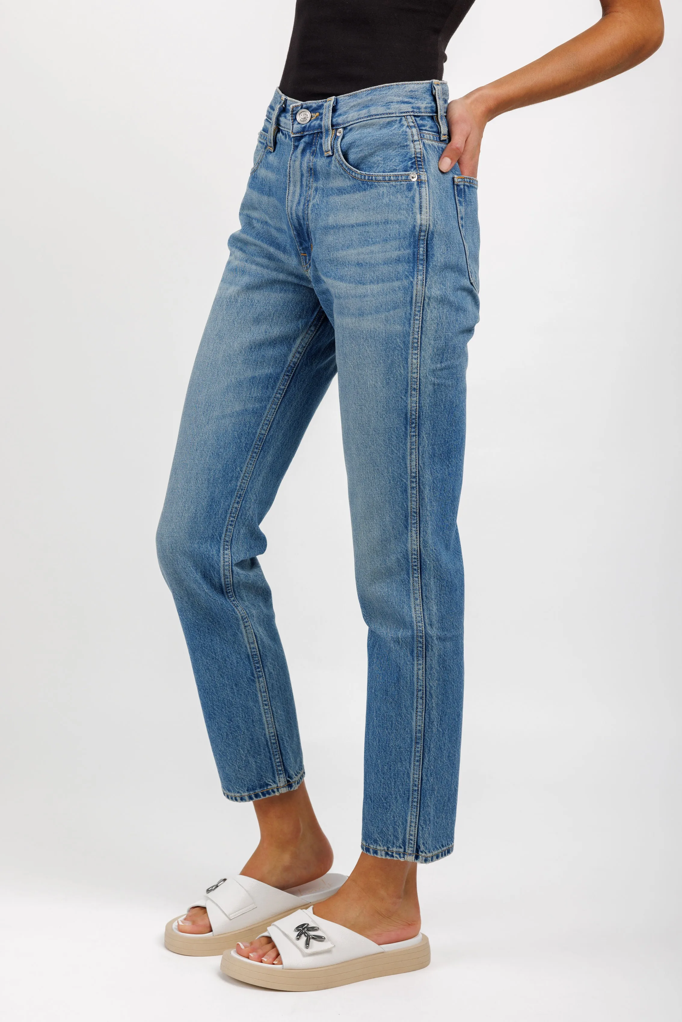 Virginia Slim Jeans in Pay No Mind