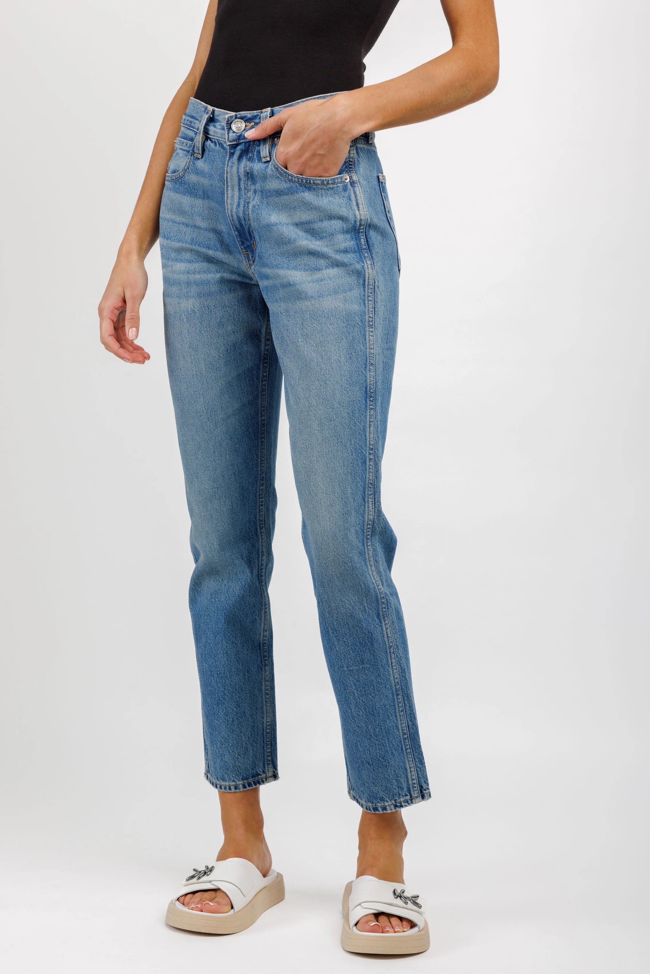 Virginia Slim Jeans in Pay No Mind